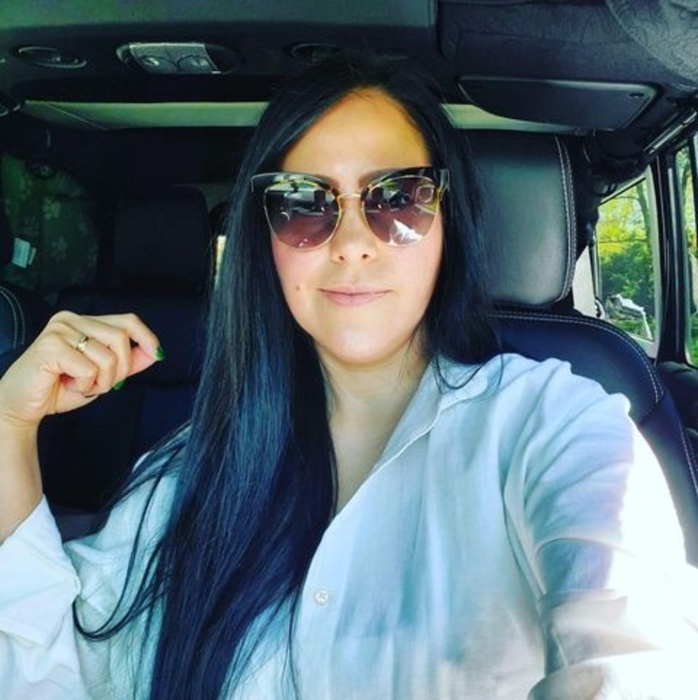 Meet your Posher, Marisol